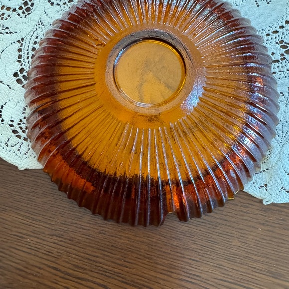 Vintage Blenko Honey Amber 9” round glass ashtray - Picture 3 of 5